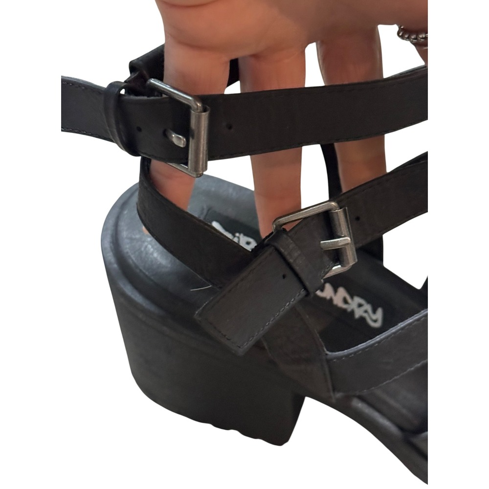 Dirty Laundry fun stuff Black Gladiator Block Heel Lug Sole Sandals Sz 9.5 Y2K - Picture 11 of 12